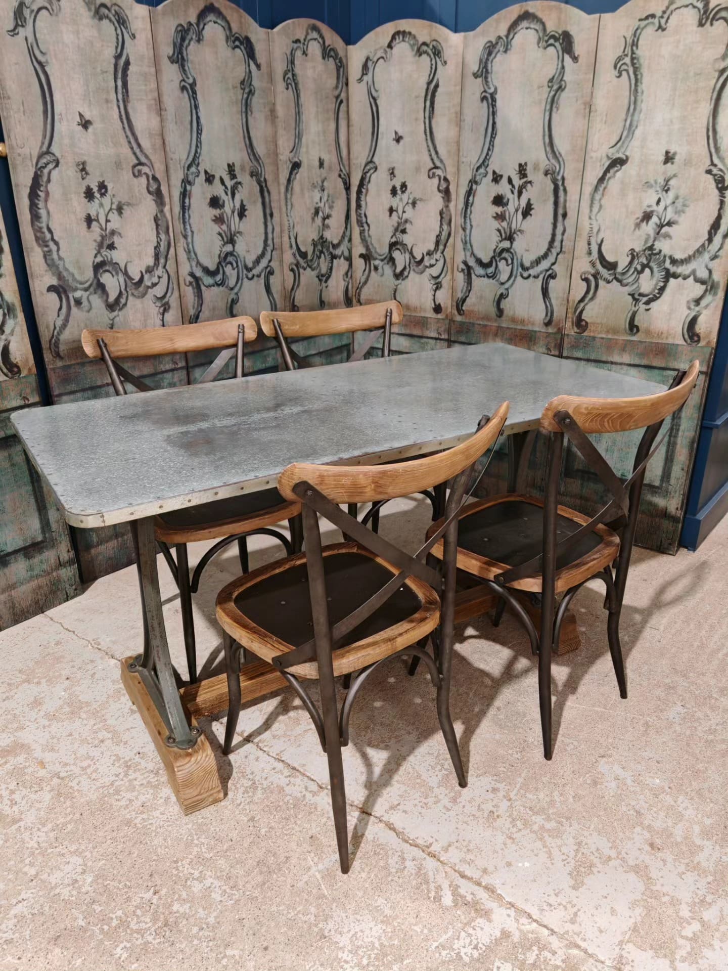 INDUSTRIAL STYLE TABLE AND CHAIRS