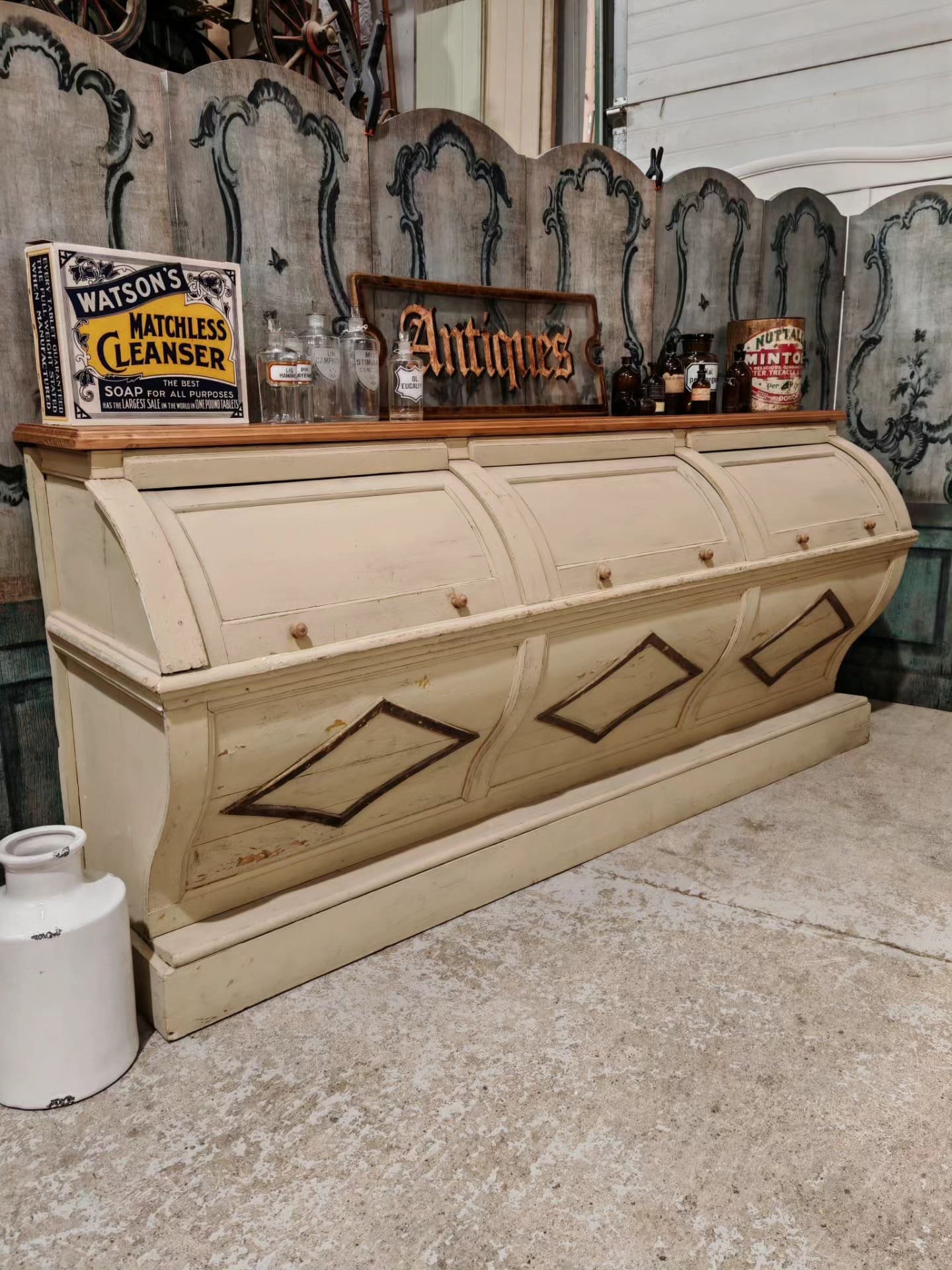 A rare and striking piece of mercantile history