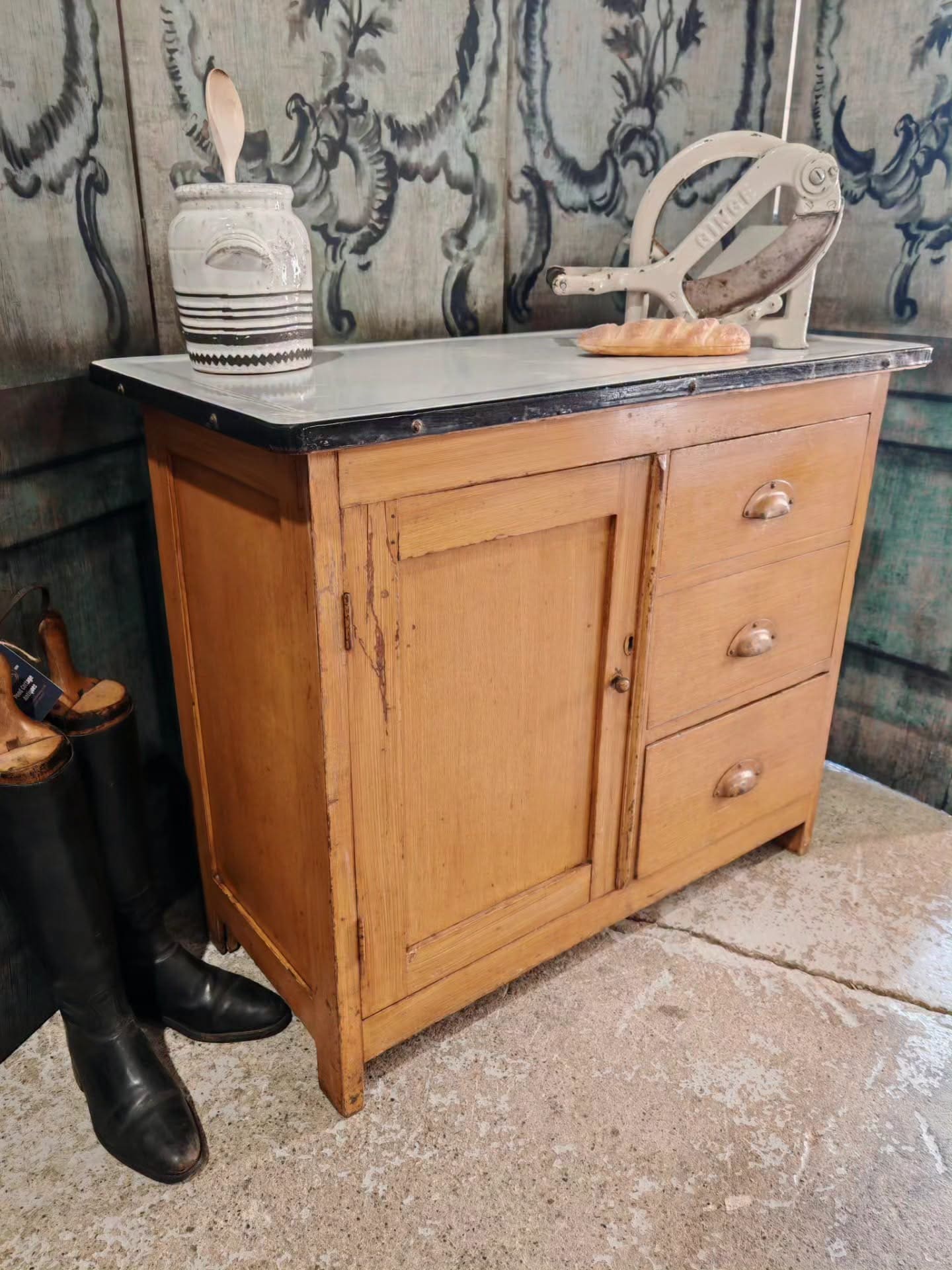Pine Kitchen Cabinet – Scumble Paint – Enamel Top – SOLD