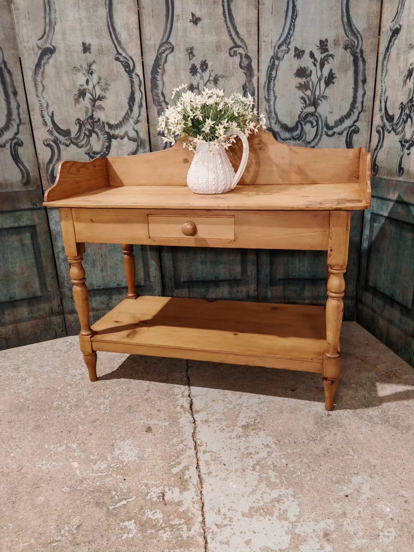 Victorian restored pine washstand
